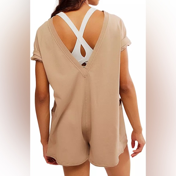 Free People FP Movement Hot Shot Tee Romper in Medium Mocha.  T-Shirt Romper NWT - Picture 7 of 16